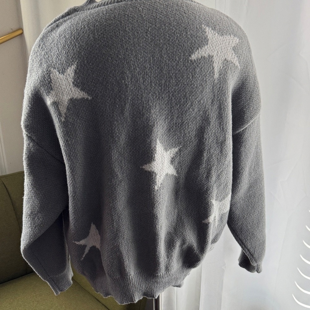 Chic Star Patterned Gray Cardigan - image 2